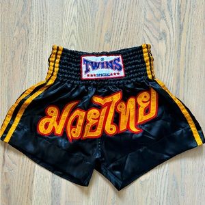 Twins Special Muay Thai Shorts size M